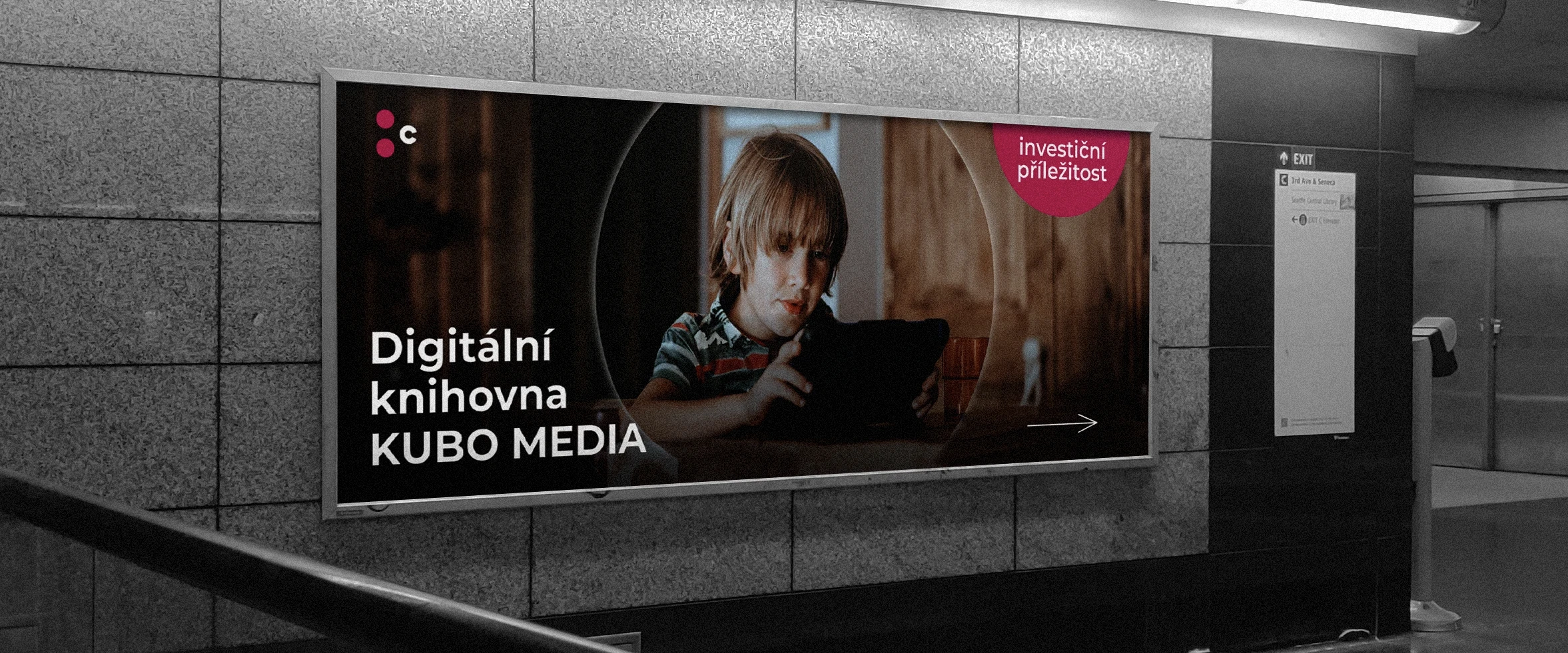 Crowdberry Billboard Crowdberry Billboard Mockup